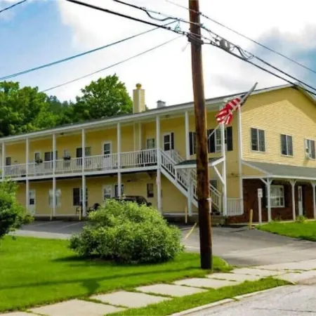 Updated Main St Condo in downtown Ludlow!