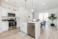 *NEW* Townhouse Bear Lake, Fast WiFi, Boat Parking