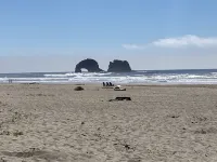 Creekside Beach House Getaway-- 3 blocks from beach!