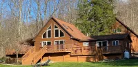 Cozy Cabin by the Slopes - Minutes to the Wisp & Lake! Fire Pit - Hot Tub - Pool
