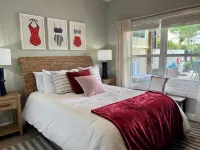 Family friendly lakehouse with swimming pool, dock, ping pong, Foosball & kayak.