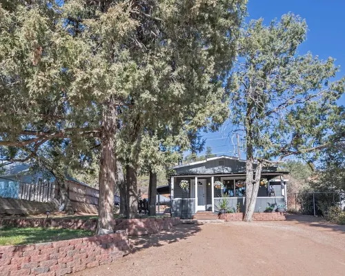 Cozy Cottage Getaway Hotels in Payson