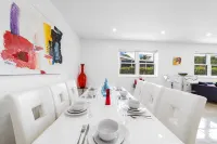 4BR/3BA Miami Welcoming Waterfront Wonder w/ Pool!