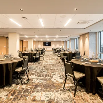 Canvas Moncton, Tapestry Collection by Hilton