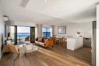 Sol Sands: Oceanfront | Balcony | Henley Beach - Bãi biển