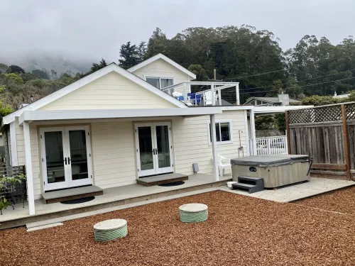 Comfortable Family Beach House, Steps from the Beach - Beach