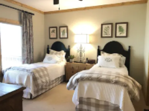 Beautiful mountain retreat home in Mountain Club at Cashiers