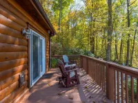 Swiss Pine Lodge, Hot Tub+Fire-Pit, Grill, Mtn View, Game Room, Scenic Vistas! Hotels in Mitchell County