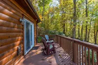 Swiss Pine Lodge, Hot Tub+Fire-Pit, Grill, Mtn View, Game Room, Scenic Vistas!