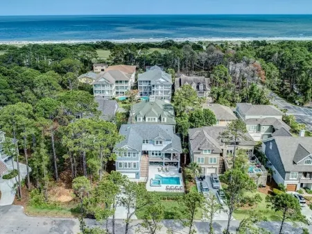 Gorgeous 5 ⭐️ custom home! 5 king suites! FREE Spa Heat, Easy 5min walk to beach