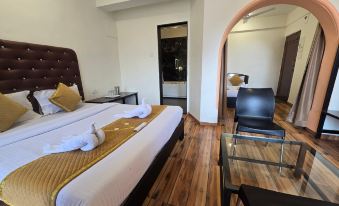 Hotel Vyankatesh & Pure Veg Restaurant
