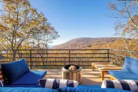 Hot Tub / Bunk Room / EV Charger / King Beds / 3,200 Sqft