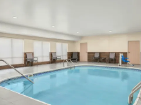 Fairfield Inn & Suites Mt. Pleasant Hotels in Mount Pleasant