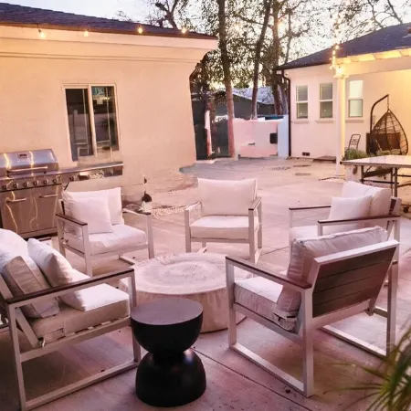 Casa Blanca- 4Br Spanish Villa Near the Rose Bowl- Chefs Kitchen Sleeps 8