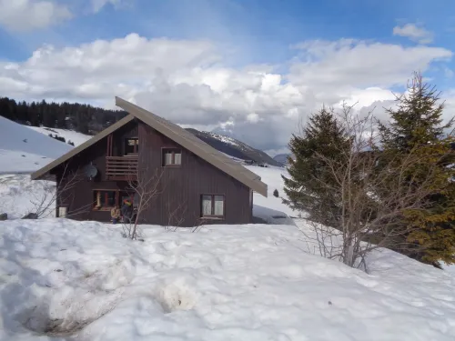 Gîte les Augets, near the lanfiannes restaurant, cross-country ski center