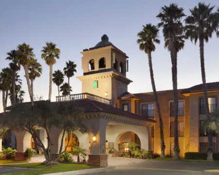 Embassy Suites by Hilton Lompoc Central Coast Hoteles en Lompoc