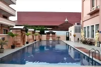Hotel Mega Lestari - piscine