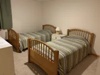 Large Glen chalet near Storyland in the White Mountains, club pool available