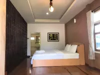 Maingam Resort Uthaitani Hotels in Thap Than