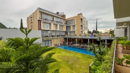 Facade Hotel by Azana