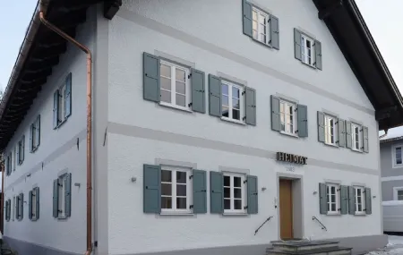 NEW attic apartment in a completely renovated, historic house -center- Отели рядом с достопримечательностью «Ванк»