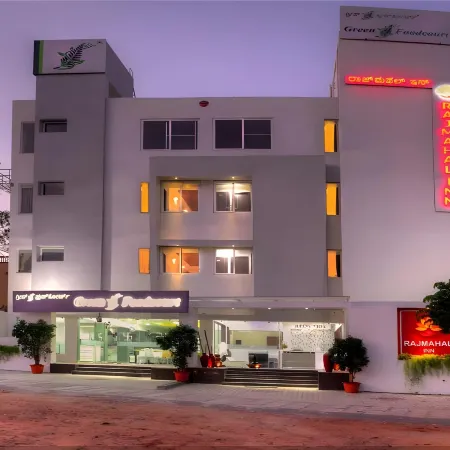 Rajmahal Inn