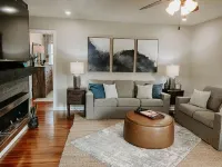 Midtown Cottage- Self Check-In & Centrally Located in Owensboro