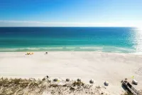 Luxury 2 Bed- 80" TV- Pet Friendly- 3 mi. to Johnson Beach Hotels near Blue Angels