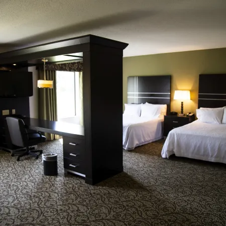 Hampton Inn & Suites Sharon