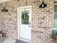 Kennesaw Charm Suite- 3 min from Kennesaw, Private Entry & Pet Friendly!