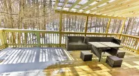 9BR/5BR/Hottub/2 Saunas 6 min to Hunter on 30 private acres