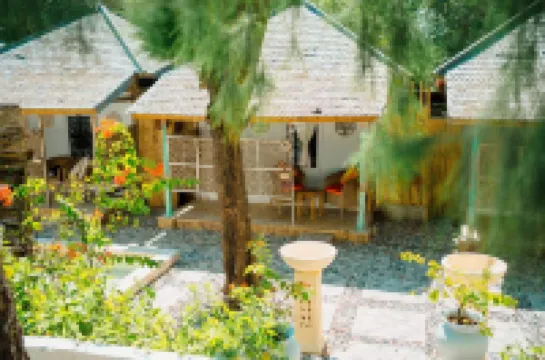 Bungalow Cafe Gili Beachfront Hotels near Gili Islands