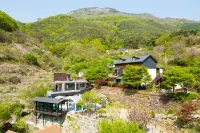 Miryang Pine Tree Pool Villa Pension