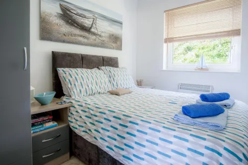 Bayview 32 - 2 Bedroom Chalet - Bayview Oxwich - Chalets