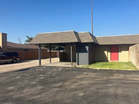 NEW LISTING Right At Home-Midland Cowboy Siesta Corner Lot w/ Patio & Cov'd Park