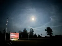 Moose Resort Hotels in Thompson Township