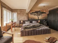 Yebo Boutique Guesthouse Hotels near Koop Sentrum