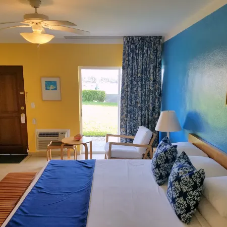 Flamingo Bay Hotel & Marina