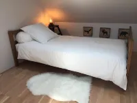 Un Figuier Dans Notre Jardin Hotel a Augerville-la-Riviere
