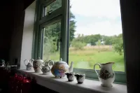 Tring Grange Cottage - Sleeps 2 - Onsite Parking