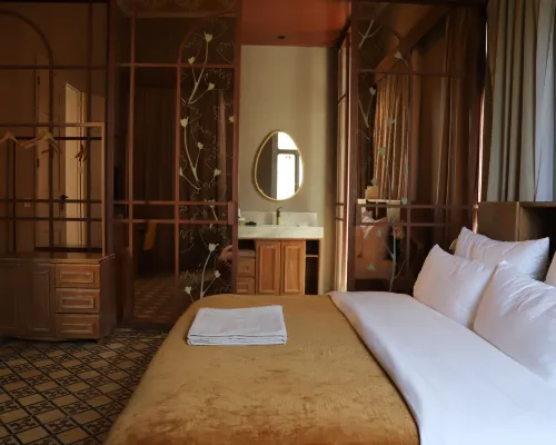 Lost Hotels near Sursock Museum