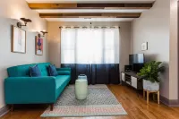 Villa Dubois Guest House Hotels in Bronzeville