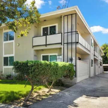 Spacious Apt w/ 2BR - City Center