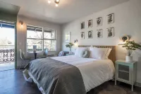 The Local Motel & Shops Hotels in Eugene
