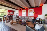 아반다로의 카사 아줄 레이크뷰 테라스 리트릿