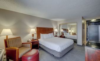 Riverside Hotel