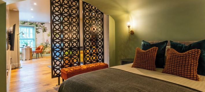 Commandery Vaults - Luxury Apartment in City Centre with Sky TV Hotels in Worcester