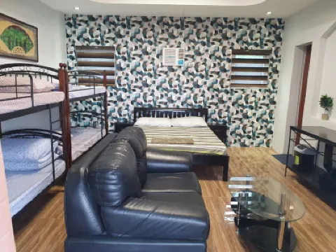 Avana Hills Tagaytay Villa Hotels in 