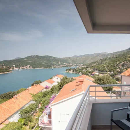 Villa Paradiso 2
