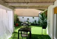 J&O' Luxury Suite - Bed and Breakfasts